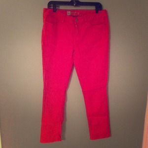 ***SOLD***Red cropped skinny jeans