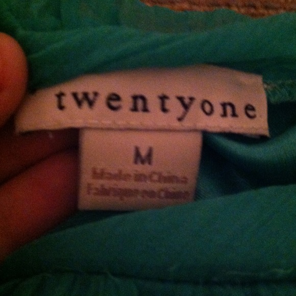 🚫No Longer Available🚫 Forever 21 green top - Picture 2 of 4