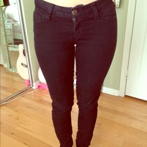 Black London bridge skinny size 27 will fit 26