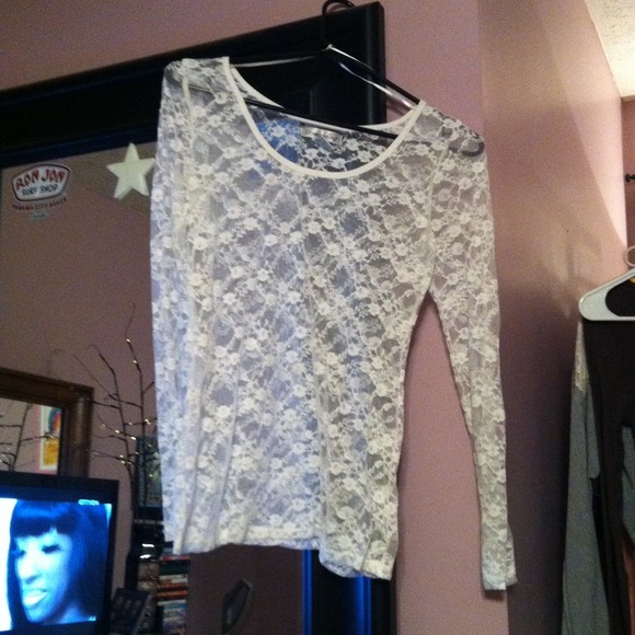 White L/S lace shirt
