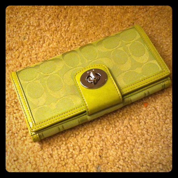 --Reduced!!-- Coach lime green wallet
