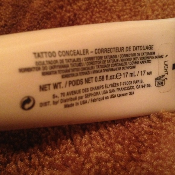 Kat Von D tattoo conclearer - Picture 3 of 3