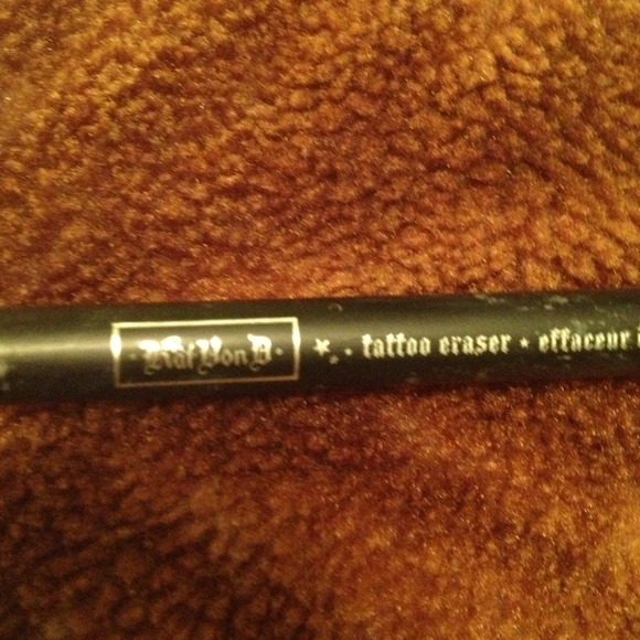 Sold kat Von D - Picture 1 of 3