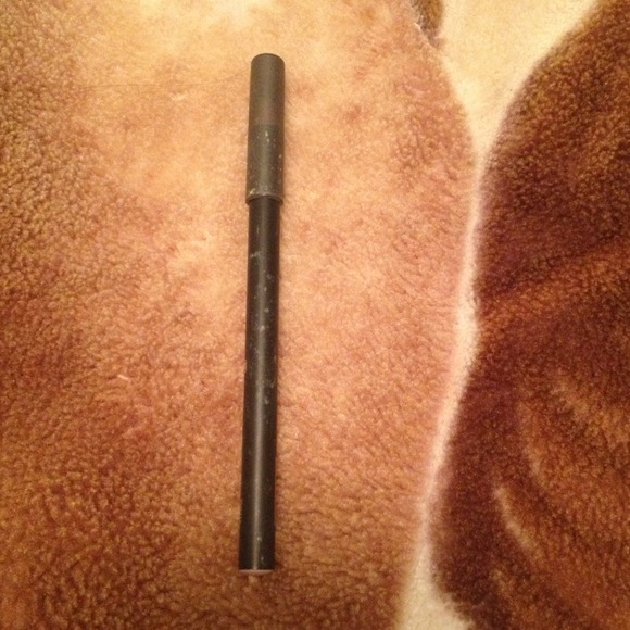 Sold kat Von D - Picture 2 of 3