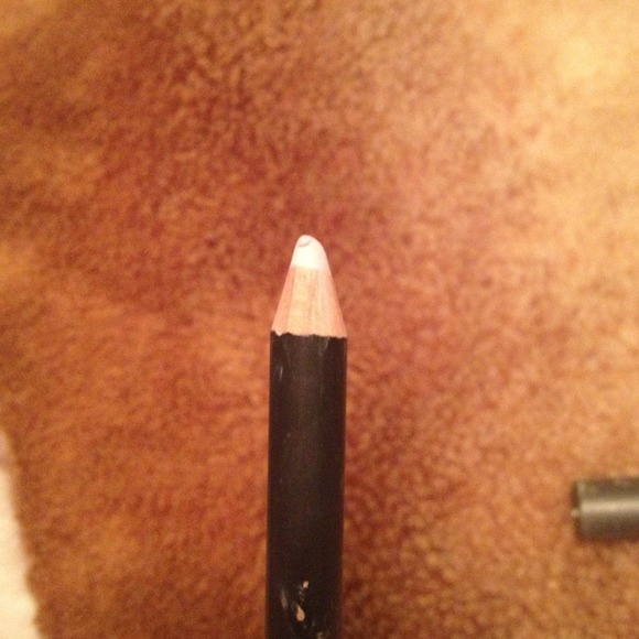 Sold kat Von D - Picture 3 of 3