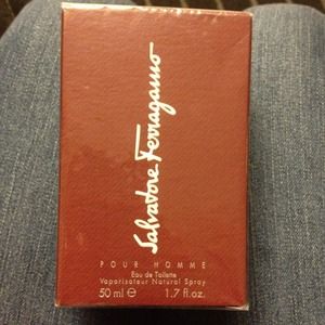 Men Perfume never been open :)