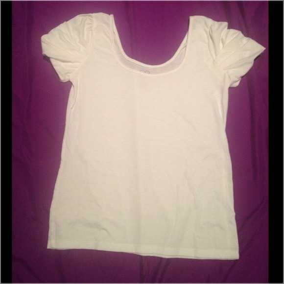 🚫SOLD IN BUNDLE Charlotte Russe cream top