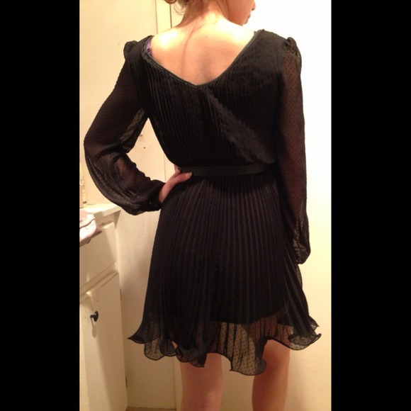 🚨Reduced price🚨- Little black dress - Picture 2 of 3