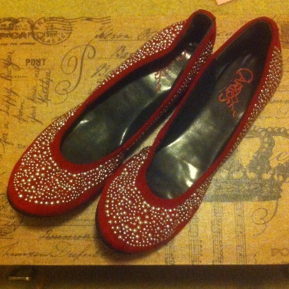 Carlos Santana Silver Stud Flats.