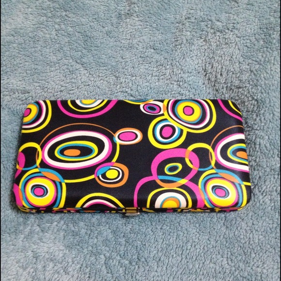 💋SOLD💋Metropolitan 👛 hard case wallet clutch