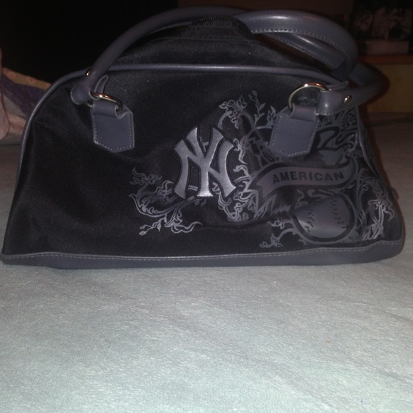 NY Yankees Handbag - Picture 1 of 4