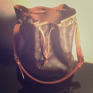 Louis Vuitton authentic Noe bag $300