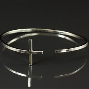 New Silver Tone Open Cross Bangle