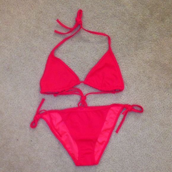 Sizzling Hot VS Beach Sexy Bikini