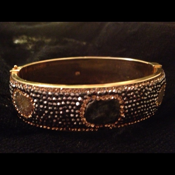 Glamorous bangle bracelet