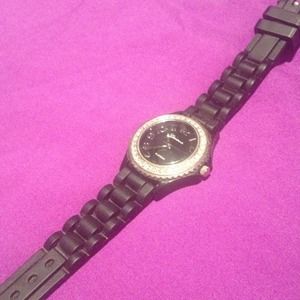 🚫*TRADED*🚫Geneva rhinestone watch