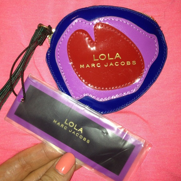 SOLD!!! Brand new authentic Marc Jacobs coin purse