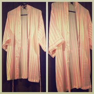Victoria's Secret Iconic Pink Stripe Kimono Robe
