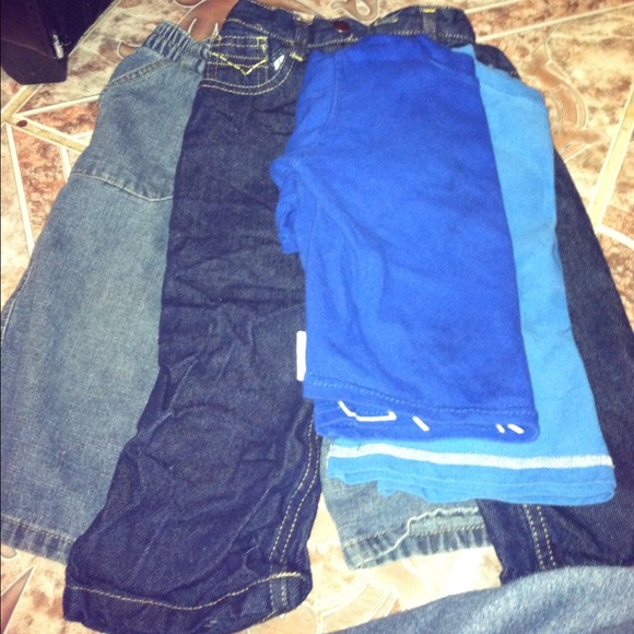 2 pants and 2 shirts - Picture 2 of 2