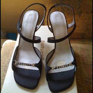 Elegant black satin sandal w/ rhinestones.