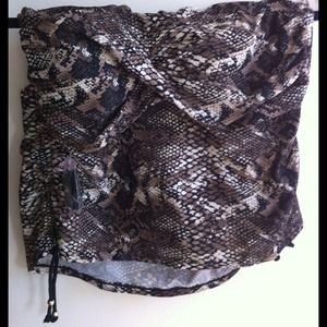 💗Price Reduced 💗Snake Maternity Tankini Top NWOT