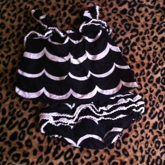 SOLD Baby girl outfit