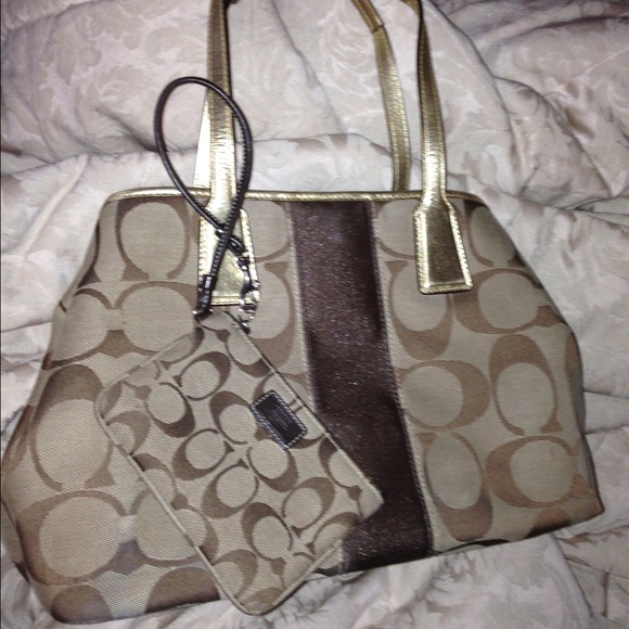 @@@SOLD@@@Authentic Coach signature stripe