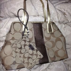 @@@SOLD@@@Authentic Coach signature stripe