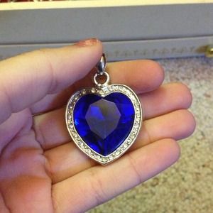 "Titanic" Rose's Deep Sea Necklace!