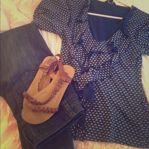 Banana Republic Blouse never worn!