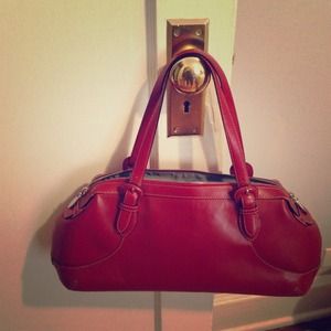 Vintage inspired red handbag