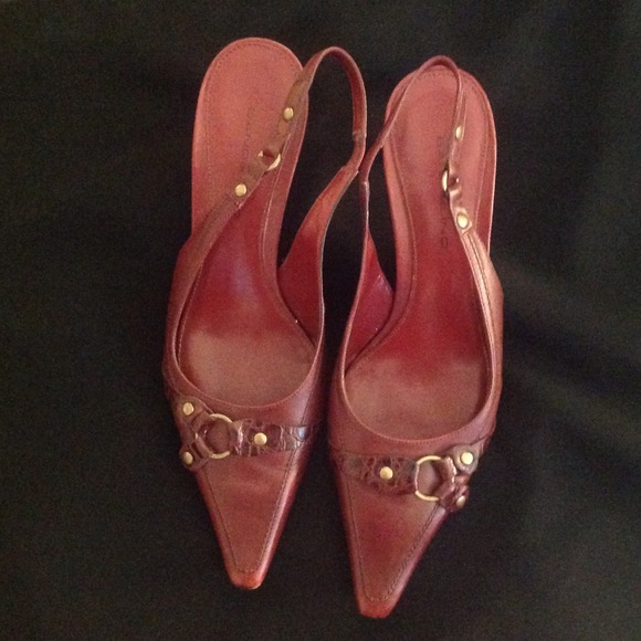 ***SOLD*** Bandalino - Calliope leather slingback