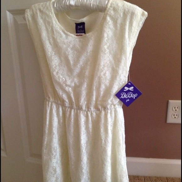 Lace dress BRAND NEW