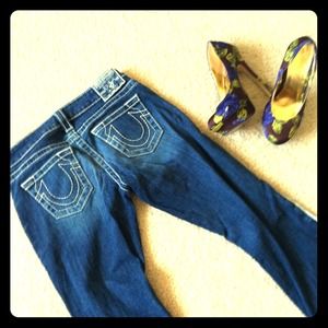 Sexxy True Religion Jeans!!