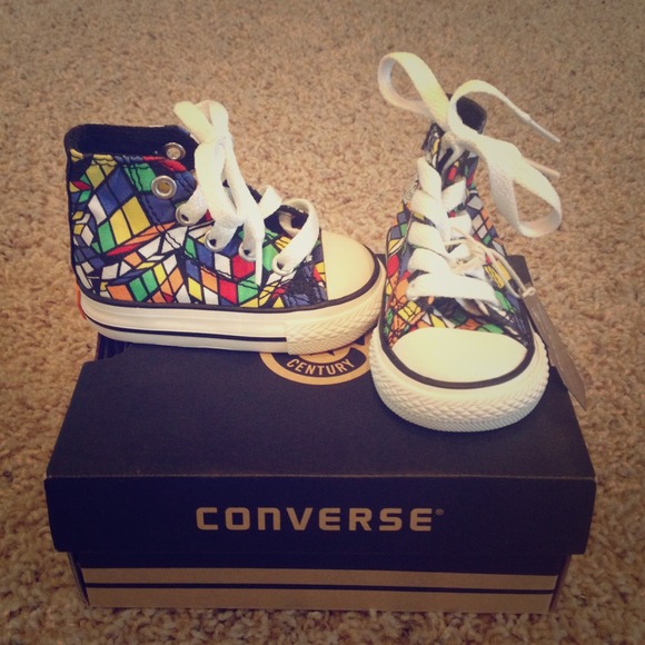 Converse infant shoe