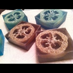 HOMEMADE MOROCCAN ARGAN OIL SOAP WITH LOOFAH