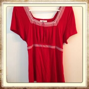 ❗️REDUCED❗️Fun red top!