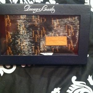 Authentic dooney and bourke!!