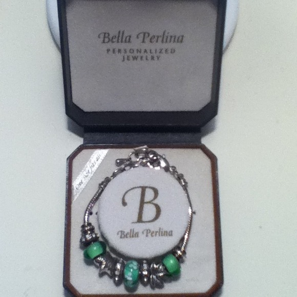Bella Perlina Charm Bracelet☀