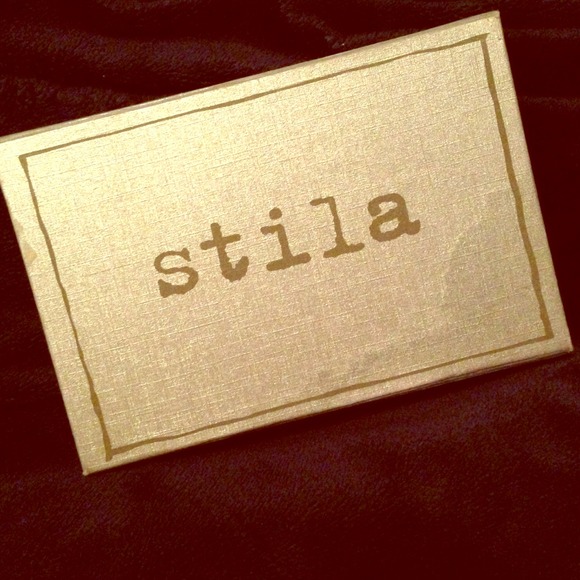 Stila makeup kit