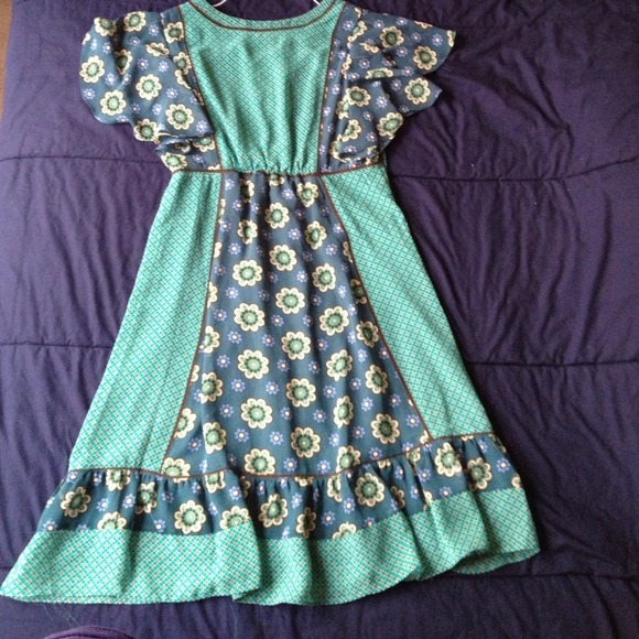 Spring dress !!! - Picture 2 of 3