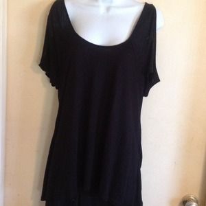 Cold Shoulder Black Tee
