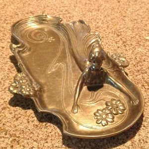 Beautiful Vintage Dresser Tray