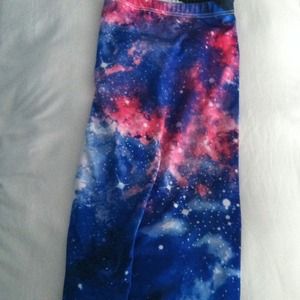 Galaxy print leggings