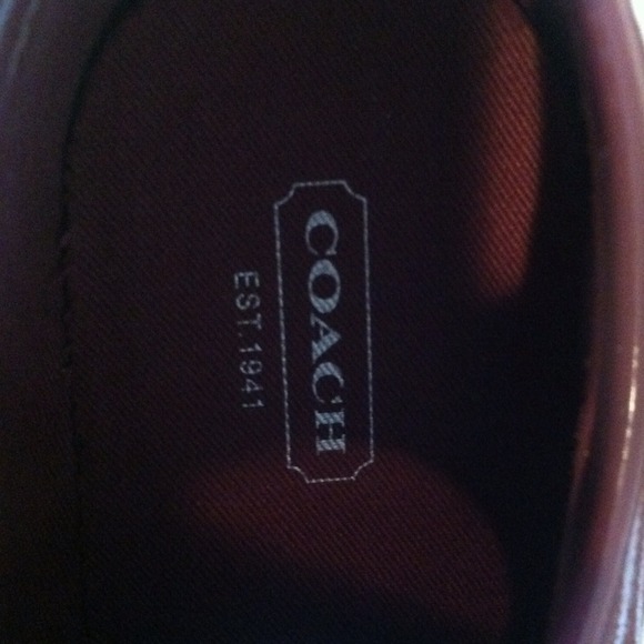 Cranberry Coach Shoes. Price ⬇ - Picture 2 of 3