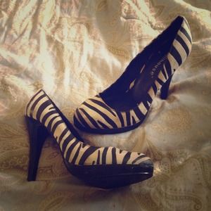 🎀CLOSING CLOSET MAKE REASONABLE OFFER🎀