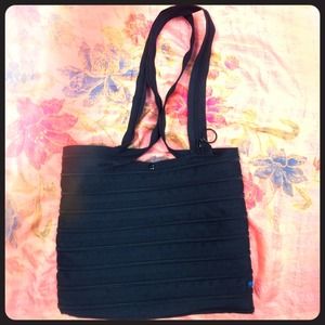 ** SOLD ** Black all-zipper purse