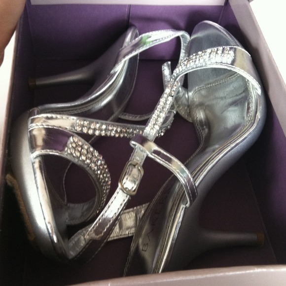 Shoes - Picture 2 of 2