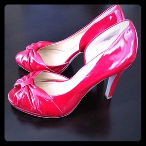👠❤ Sexy Red Peep Toe Pumps ❤👠
