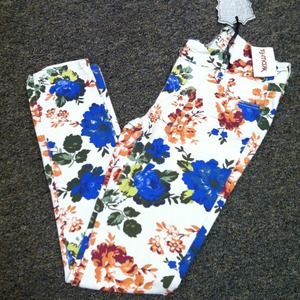 Floral skinnies!!